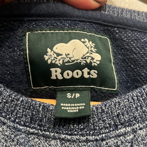 Roots Sweater Dress - Picture 3 of 6